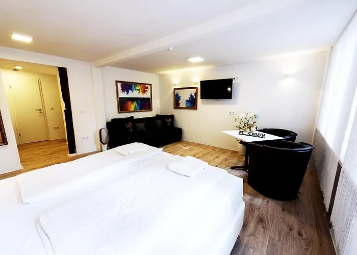 Moselunion - Haus Burg Chaussee 公寓式酒店 科赫姆